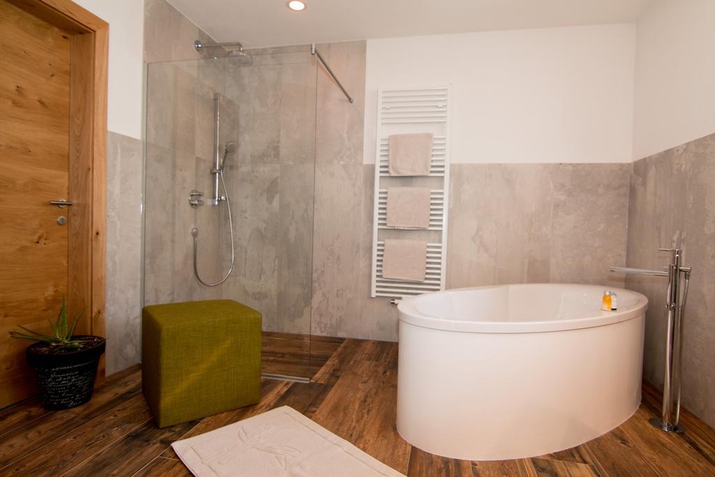 Haus Arnold - Privatzimmer Und Ferienwohnungen Sillian Buitenkant foto