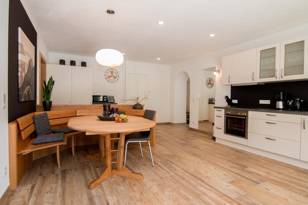 Haus Arnold - Privatzimmer Und Ferienwohnungen Sillian Buitenkant foto