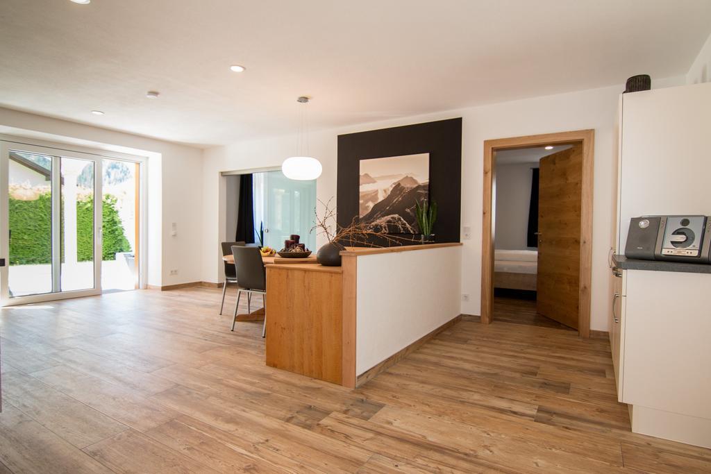 Haus Arnold - Privatzimmer Und Ferienwohnungen Sillian Buitenkant foto