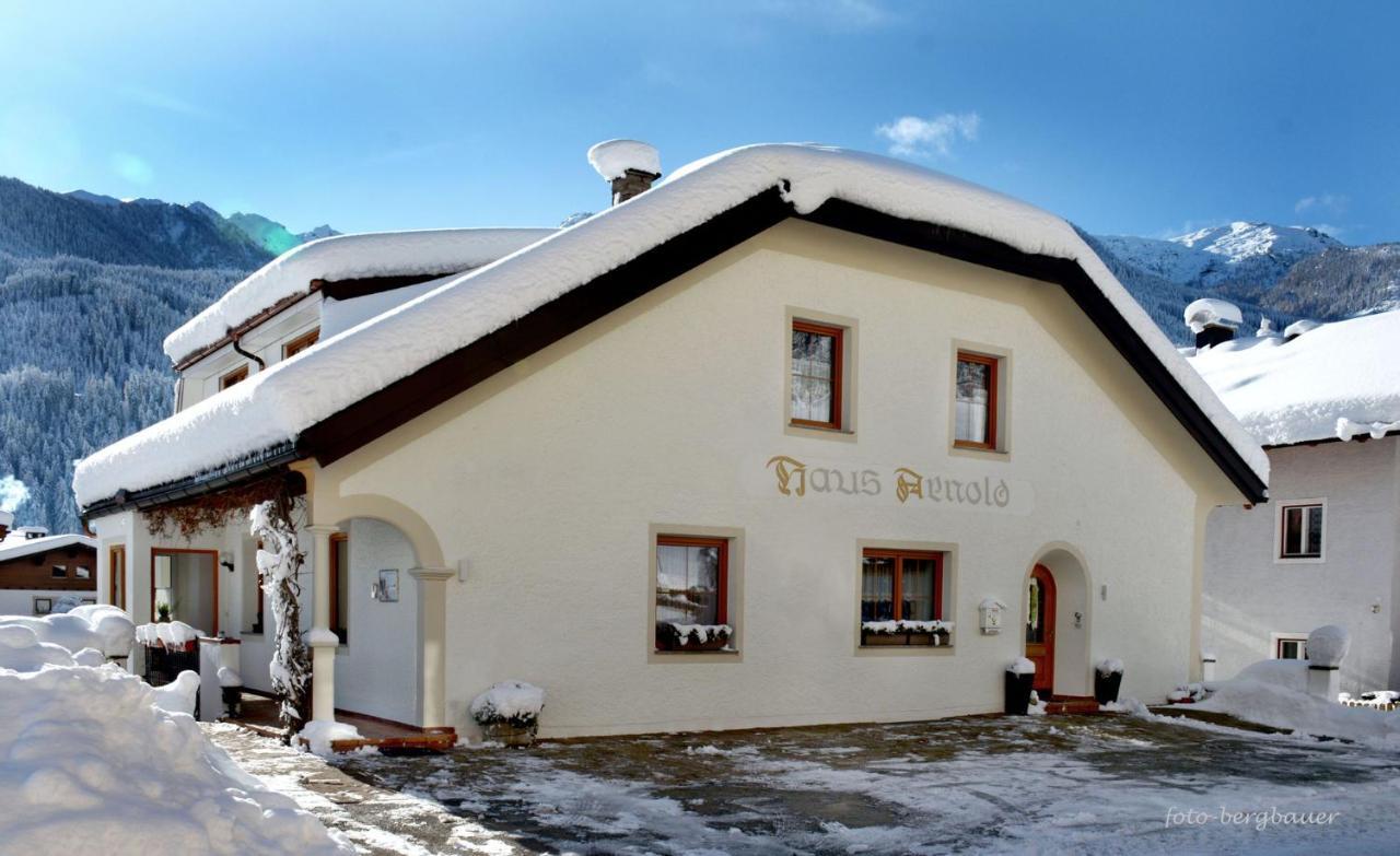Haus Arnold - Privatzimmer Und Ferienwohnungen Sillian Buitenkant foto